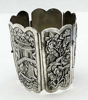 Chinese export silver bracelet with dragons